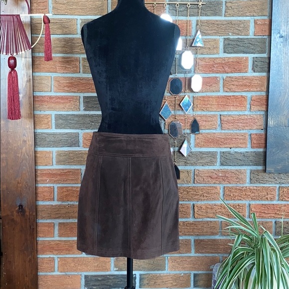 💼 GAP Brown Suede Skirt - Picture 4 of 7